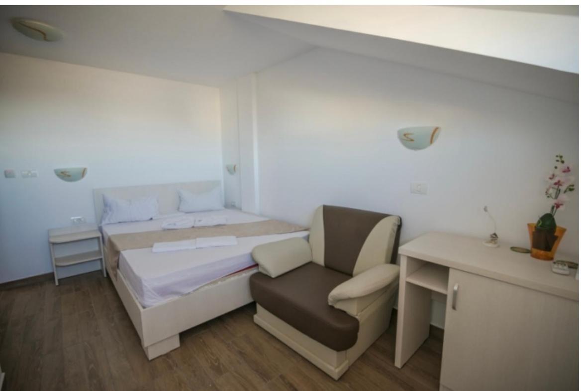 Hôtel Complex Turistic Perla Venusului Extérieur photo